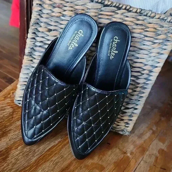 Charles David 7.5 Flats Black Quilted ESTE Mule Slides Gold Accents - Picture 9 of 12